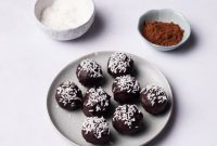 No-Bake Chocolate Coconut Energy Bites