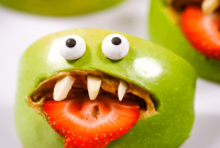 Halloween Apple Monster Snack Ideas