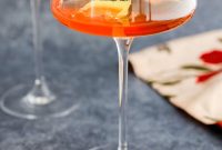 How to Make a Refreshing Pink Gin Cocktail at Home