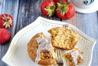 Coffee Cake Muffins: Recipe Review + Morning Giveaway