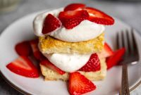 Gluten-Free Strawberry Shortcake: Homemade Recipe with Fresh Strawberries
