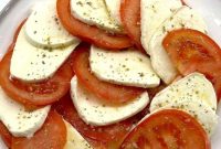 Classic Caprese Salad Platter: Tomato, Mozzarella & Basil Recipe