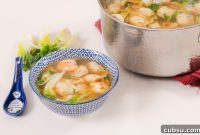 Authentic Homemade Wonton Soup Recipe with Savory Broth