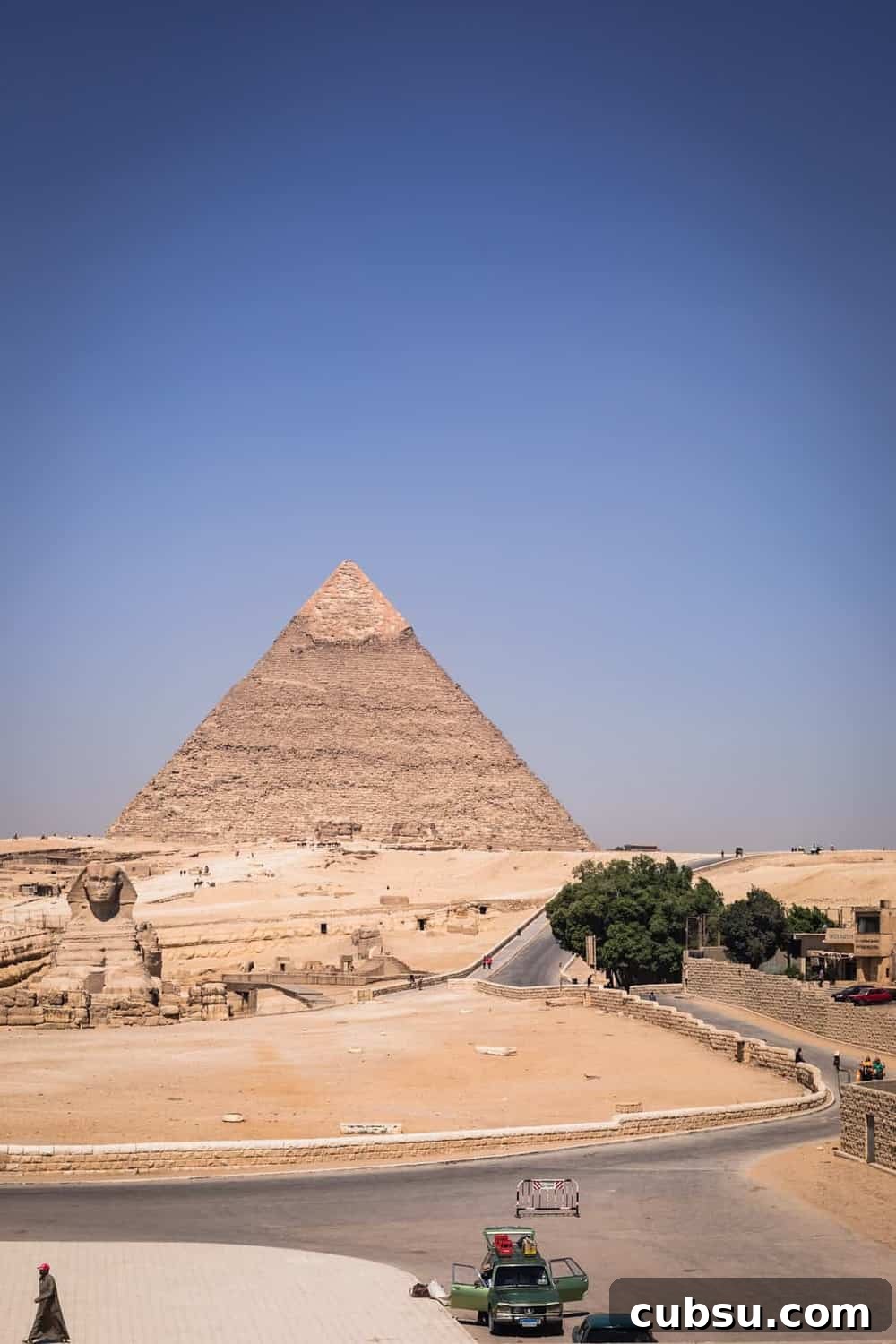 Cairo Adventures: Top Experiences and Hidden Gems to Explore 17 Giza, the Great Pyramids, Cairo.