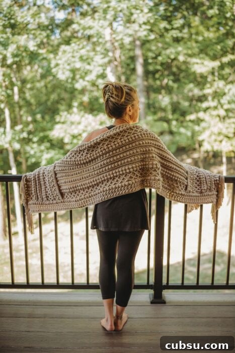 Boho Beaded Crochet Scarf Shawl with Pockets Tutorial 4 img 156497 3