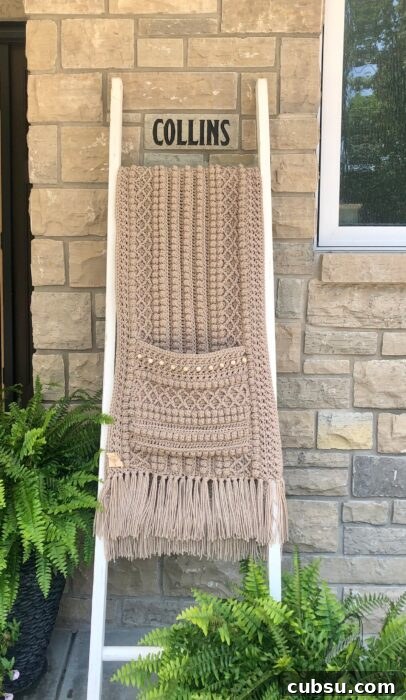 Boho Beaded Crochet Scarf Shawl with Pockets Tutorial 9 img 156497 8