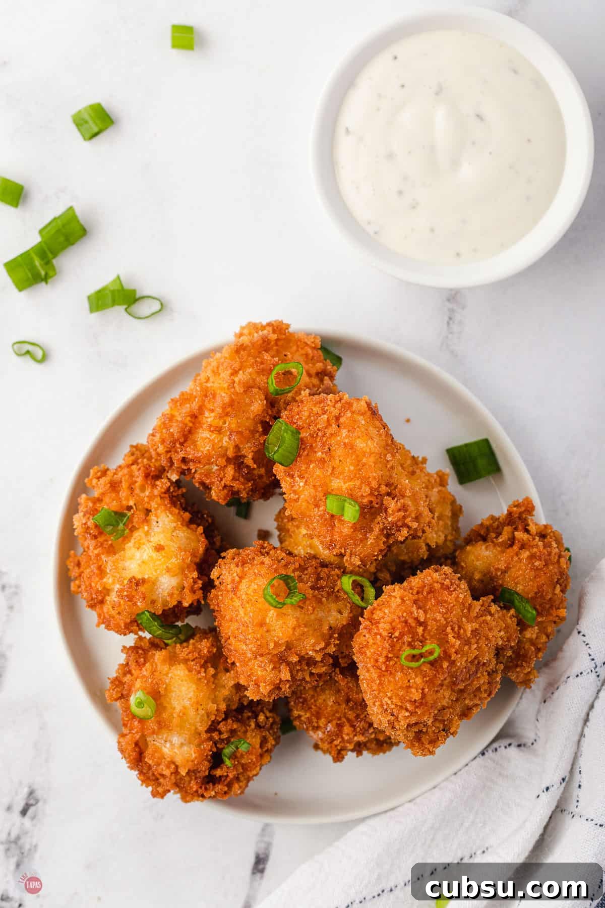 plate of mac and cheese balls