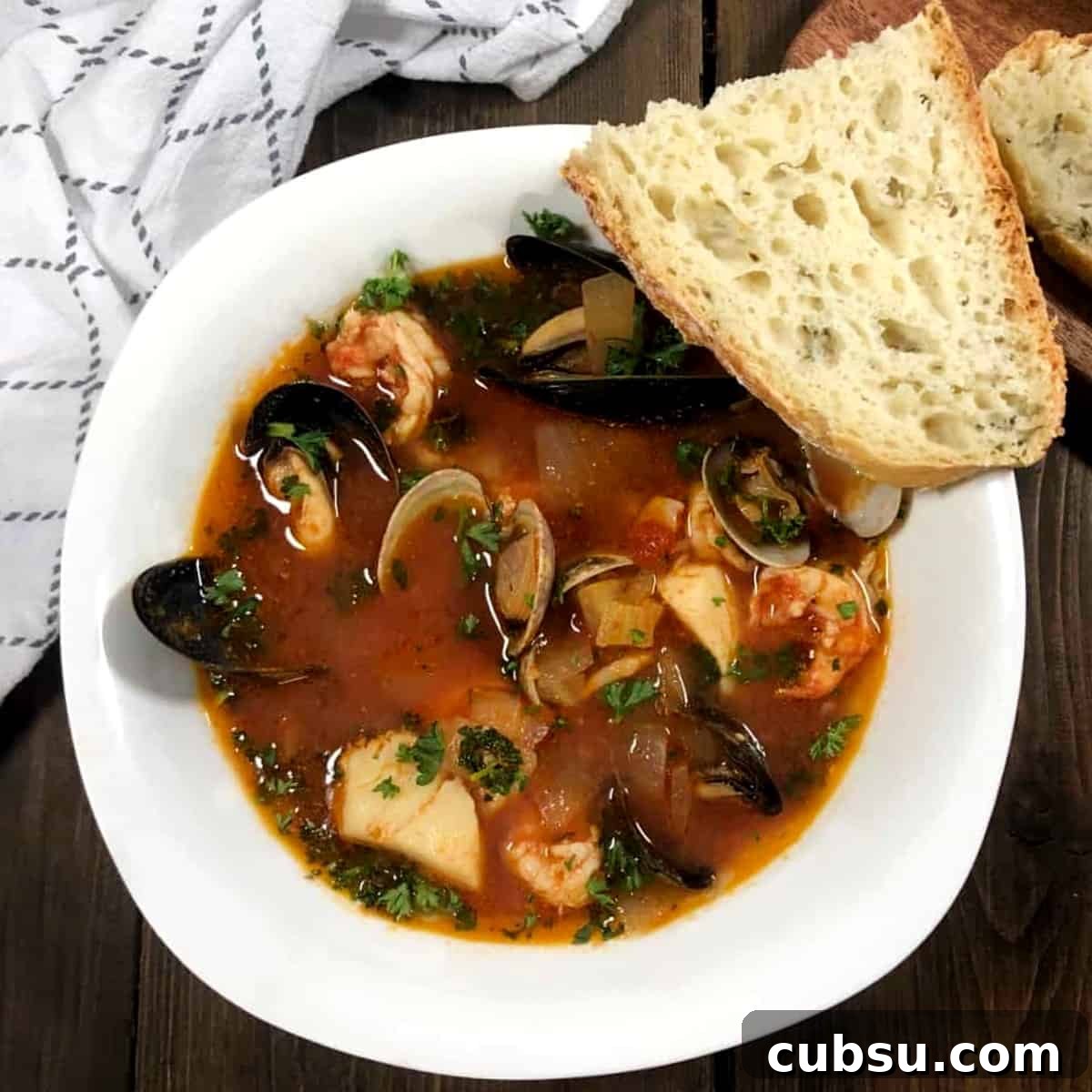 a bowl of easy cioppino soup.