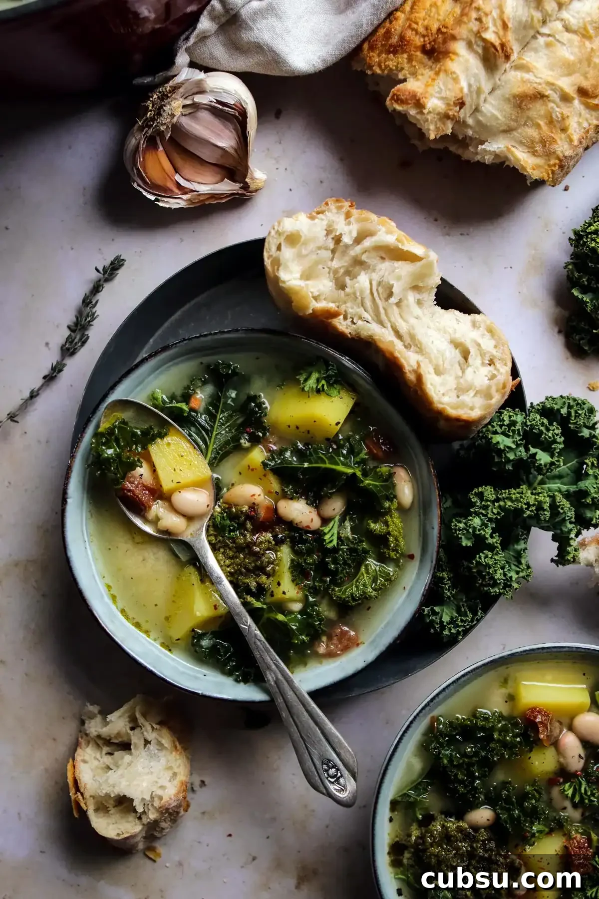 Vegan-potato-and-kale-soup-in-a-bowl.