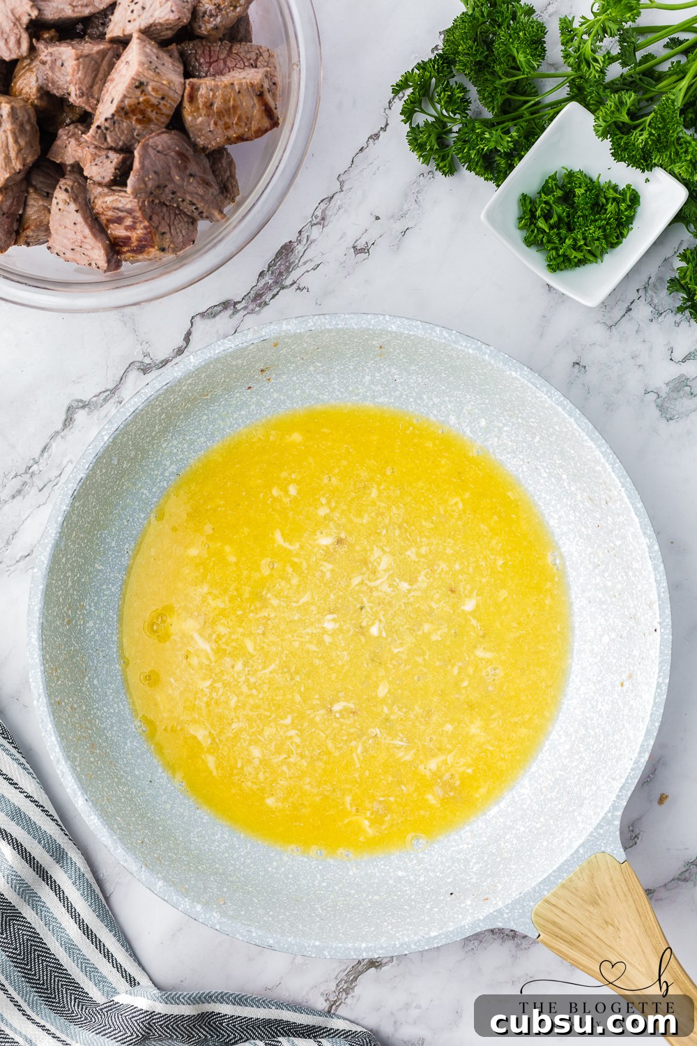Garlic Butter Steak Bites Recipe: Tender Seared Beef with Herb Sauce 7 Garlic butter