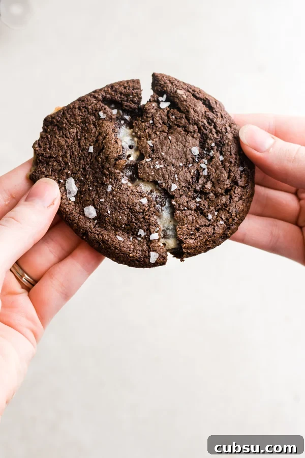 Caramel-Stuffed Chocolate Cookies Caramel-Stuffed Chocolate Cookies