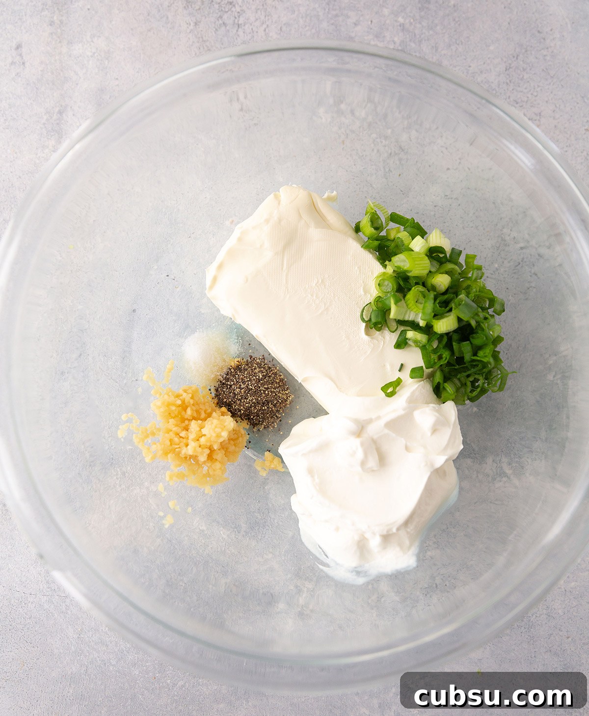 Creamy Garlic Dip Recipe: Quick Homemade Garlic Sauce 4 garlic dip ingredients in bowl