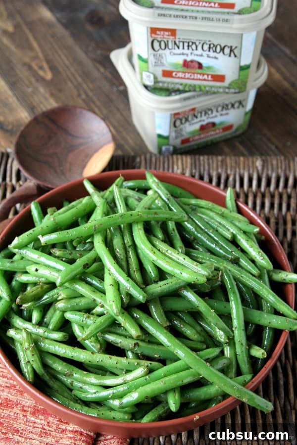 Simply Sautéed Italian Green Beans, easy side dish vegetable! SnappyGourmet.com