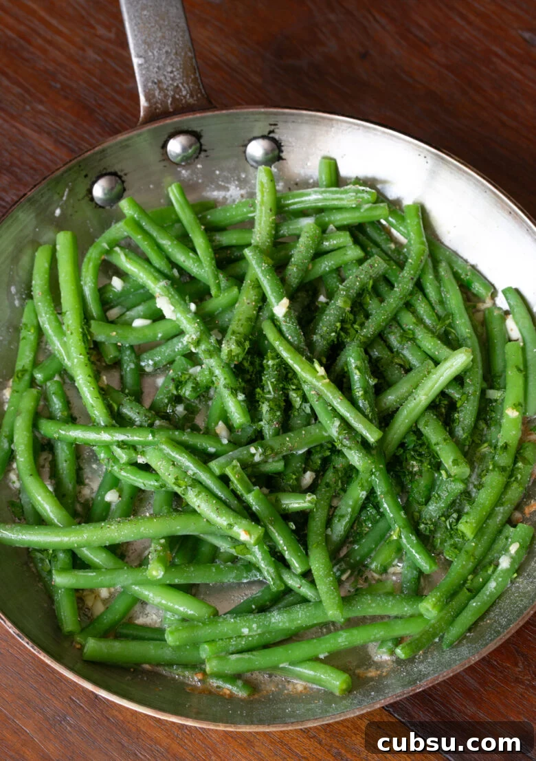 Crispy Pan-Fried Green Beans with Garlic and Lemon Zest 7 green beans in skillet