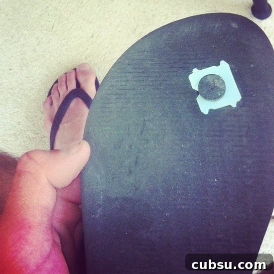 Fix Flip Flops: Use bread tags to keep flip flops from coming apart. 